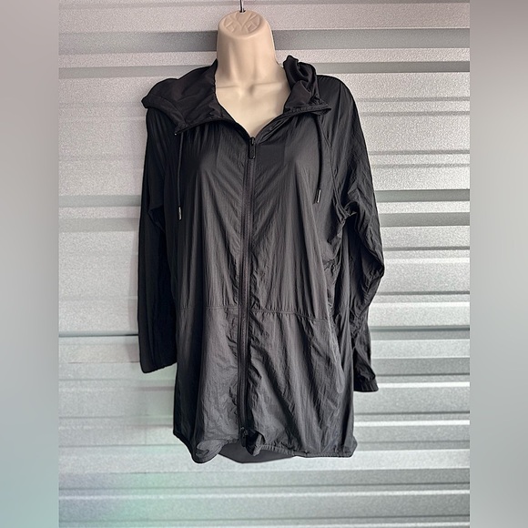 Women’s Lululemon Seek The Sky Water Repellent Jacket Size 8 - Picture 1 of 14